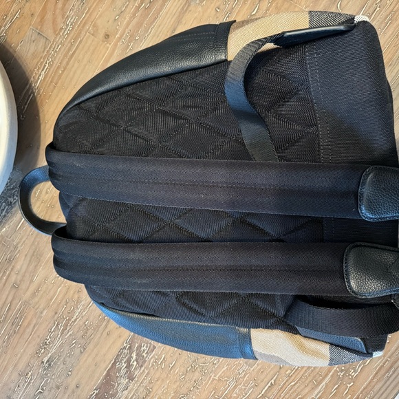 Authentic Burberry Abbeydale House Check Backpack - Picture 3 of 3